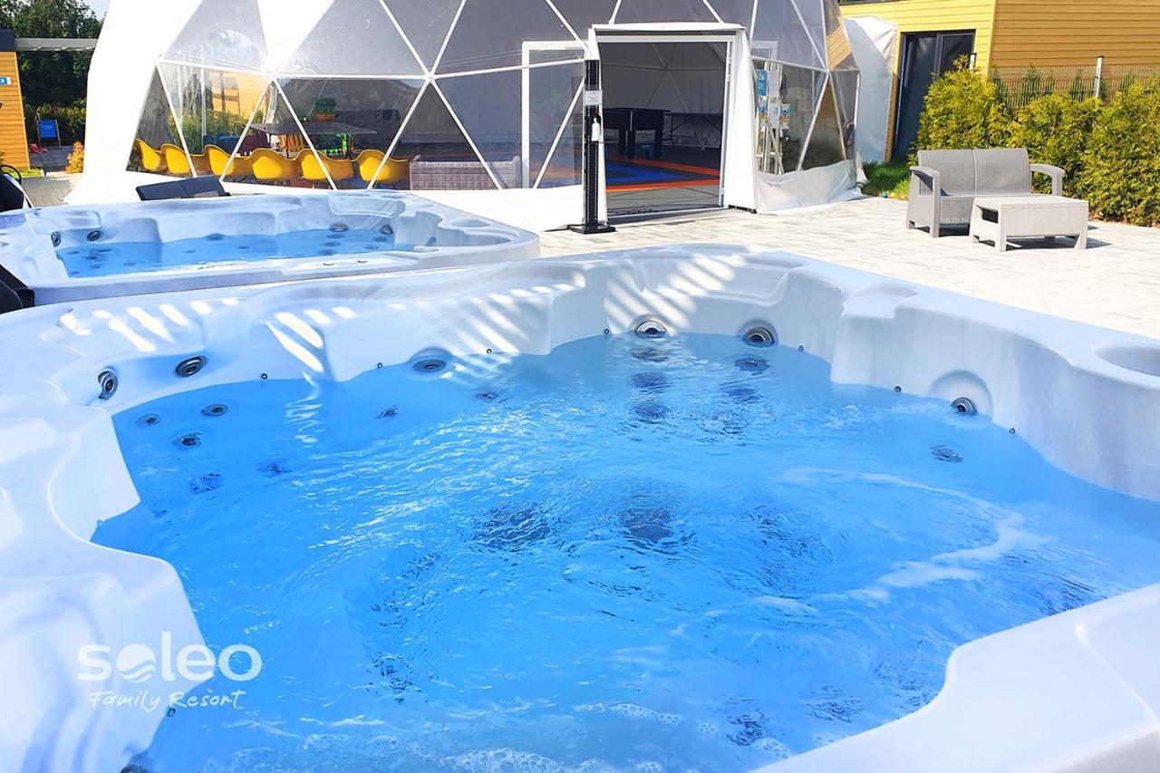 Soleo Family Resort - Domki 3 Min Od Morza - 3 Baseny, 4 Jacuzzi, Sauna, Animacje, Malpi Gaj, 3 Sale Zabaw, 4 Place Zabaw, 2 Restauracje Rewal Exterior foto